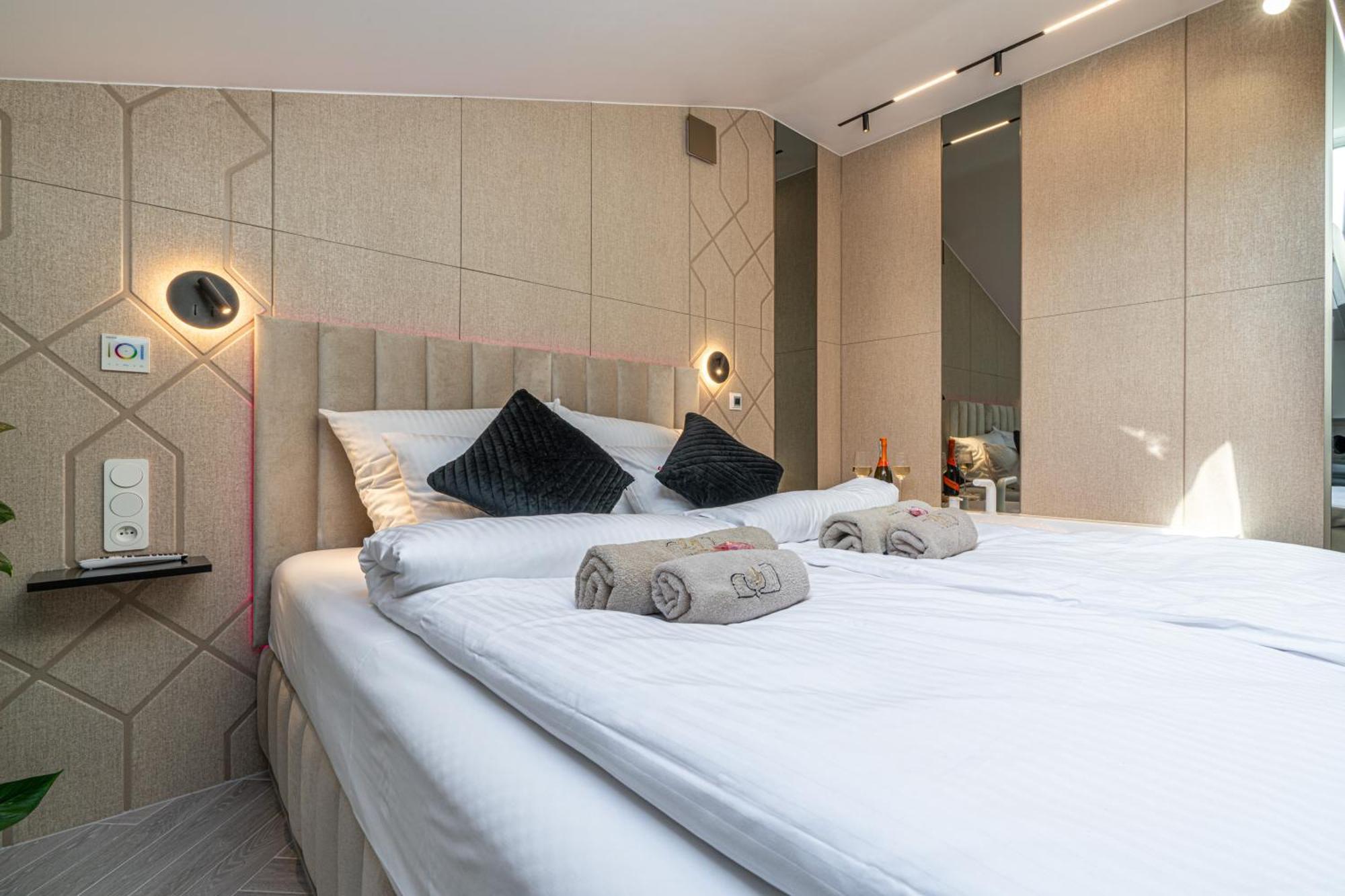 Dasto Jacuzzi Old Town Cracow Apartment