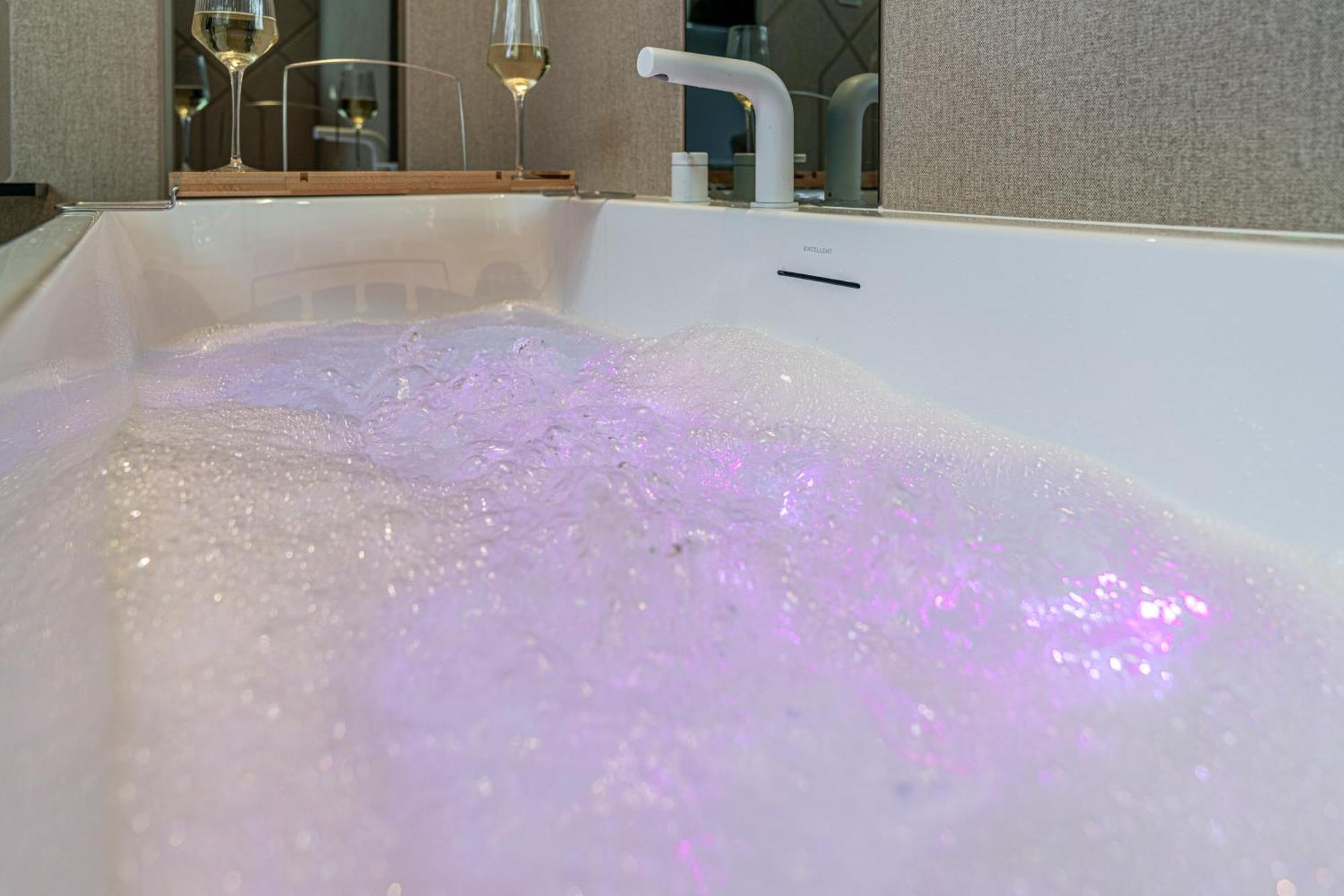 Dasto Jacuzzi Old Town Cracow Apartment Krakau