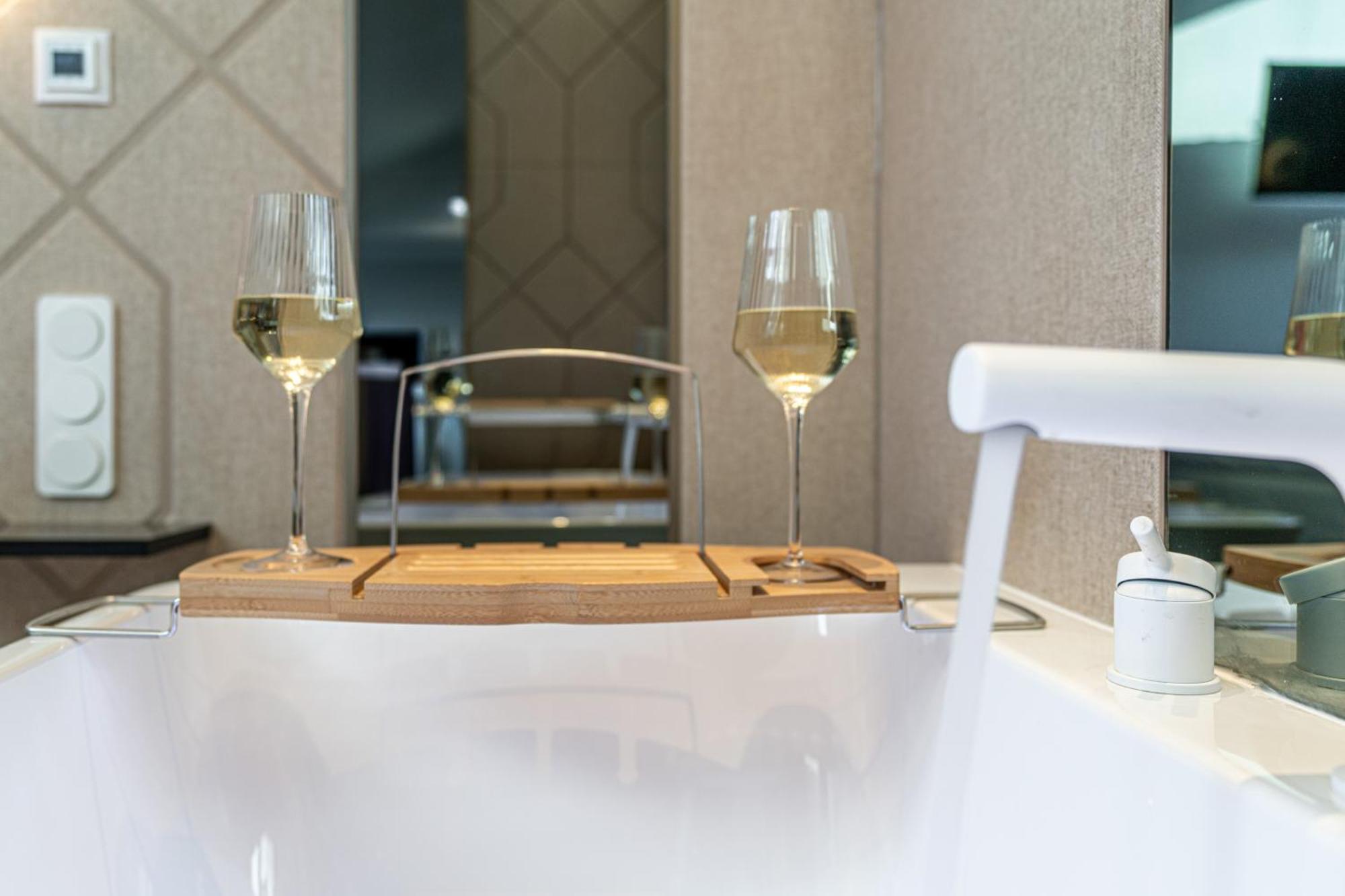 Dasto Jacuzzi Old Town Cracow Apartment Krakau